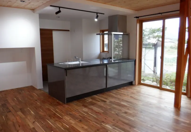白馬村の中古住宅のフルリノベーション